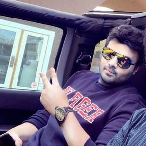 Meet your Posher, Ali